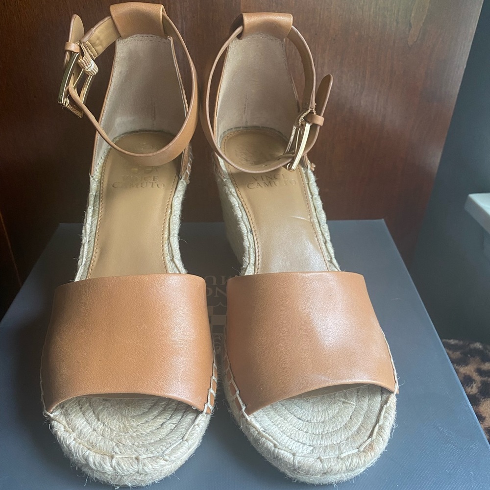 Vince Camuto Vachetta Leather Espadrille Strap Sandal 8M with Box